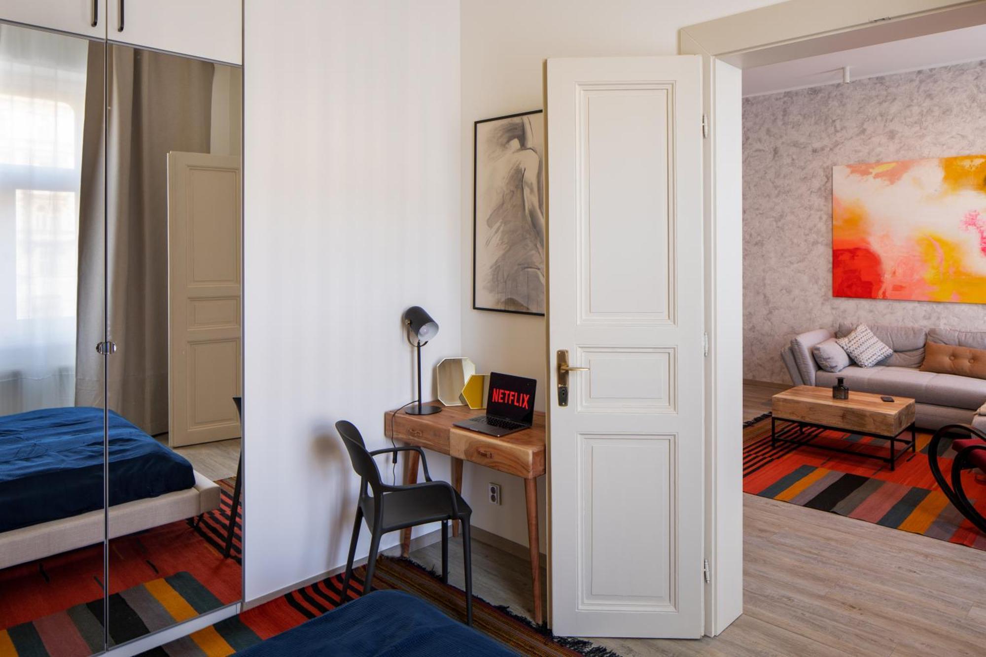Designer Apartments In New Town By Prague Days - "Included Everything We Needed And More" Quarto foto
